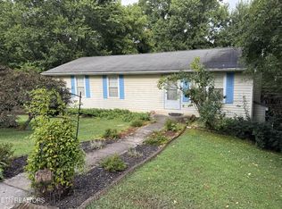 372 Walnut Valley Rd, Clinton, TN 37716