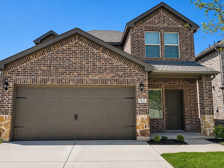 1317 Crookpost Dr — Photo 1