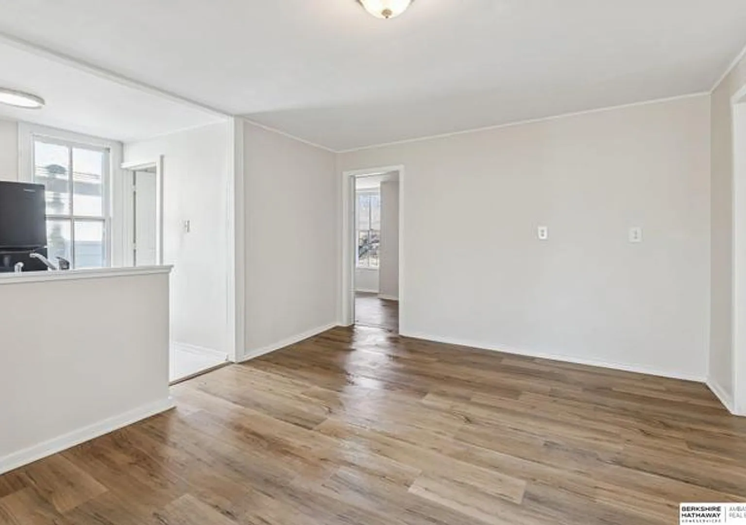 Cozy 2 bedroom Rental — Photo 4