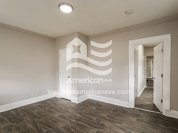 1524088_004_living_room_4.jpg