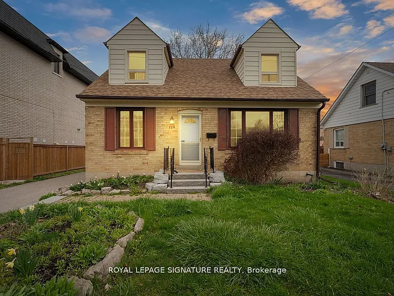 124 Homewood Ave — Photo 2