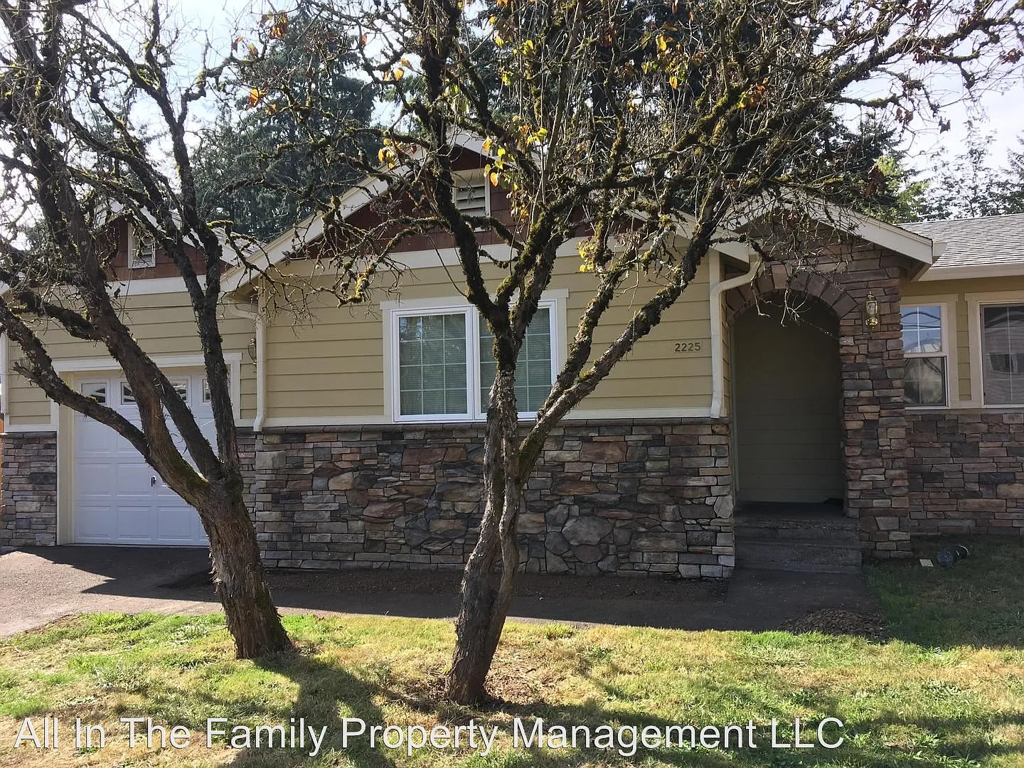 2225 SE 143rd Ave photo 1
