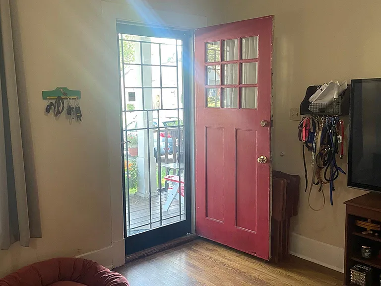 1893 Walker Ave — Photo 3