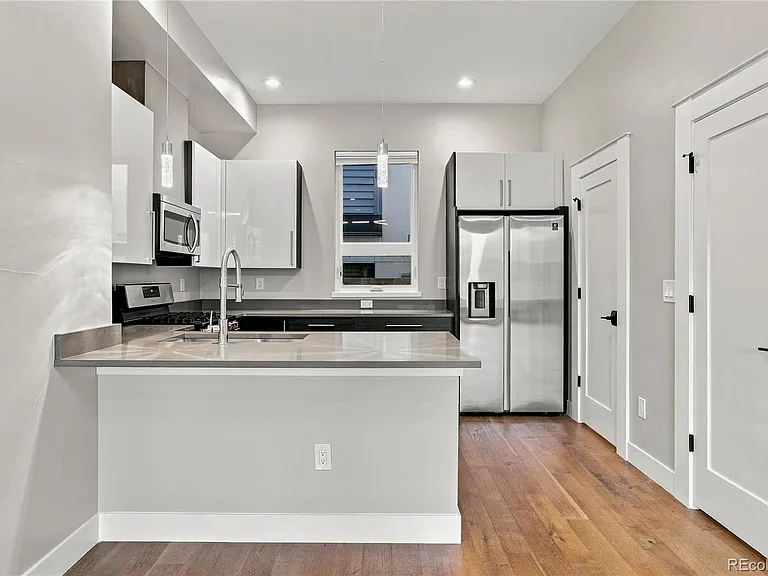3832 Jason St #5 — Photo 6