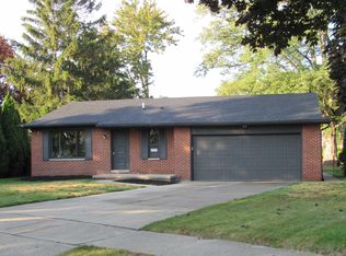 24996 W Magdalena St, Harrison Township, MI 48045