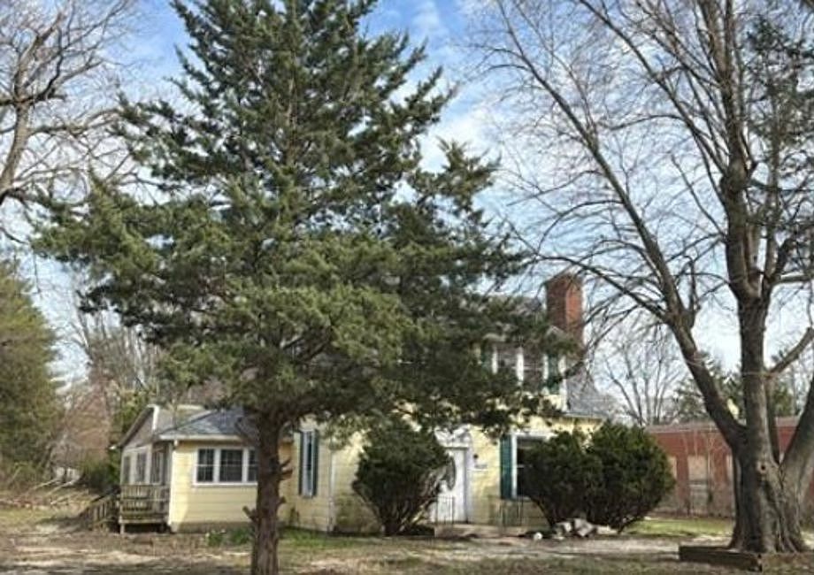 1st image of 4033 Asbury St