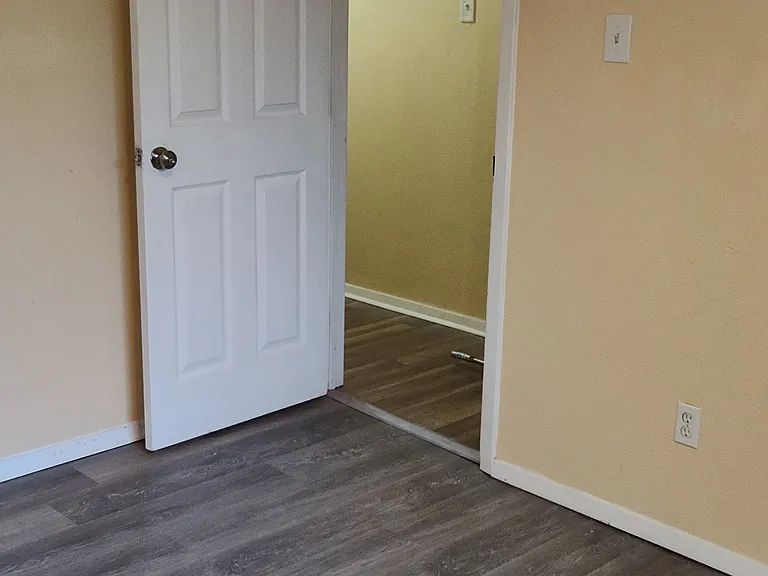 1008 Northcliff Dr — Photo 11