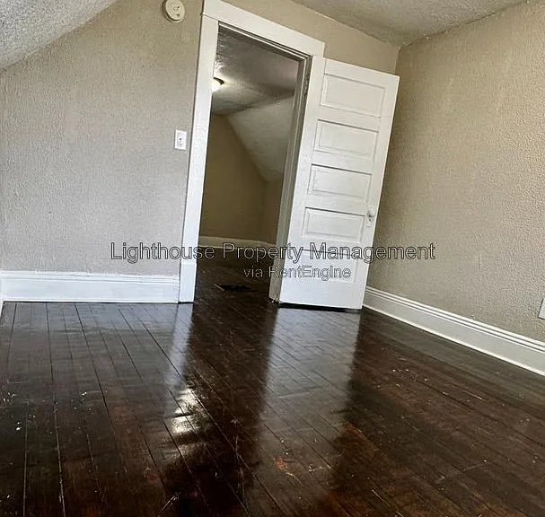871 Wood St — Photo 14