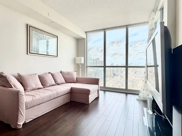 88 Sheppard Ave E #2408, Toronto, ON M2N 0G9