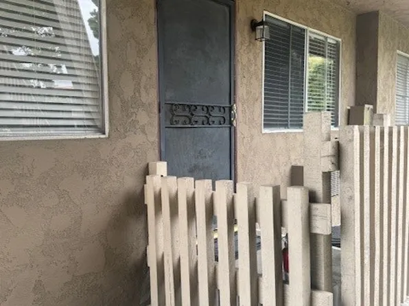 531 S La Veta Park Cir Unit 142, Orange, CA 92868