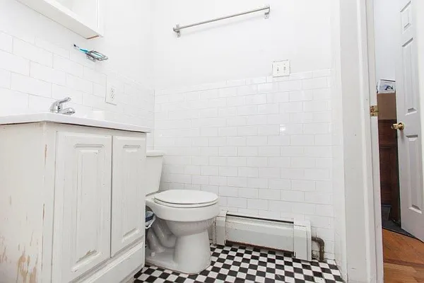 Rented by Nooklyn NYC LLC | media 64