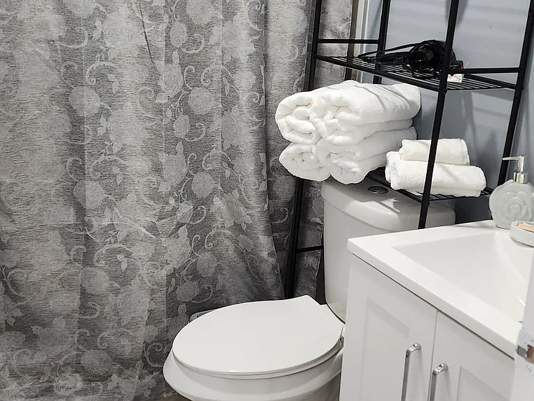 7915 Croton Ave #2 — Photo 13