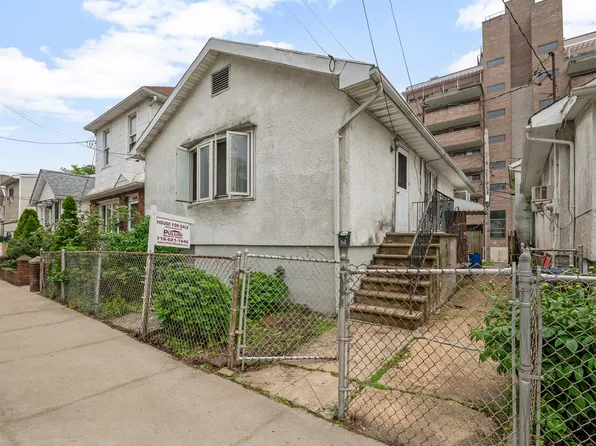 1114 Banner Avenue image 1 of 17