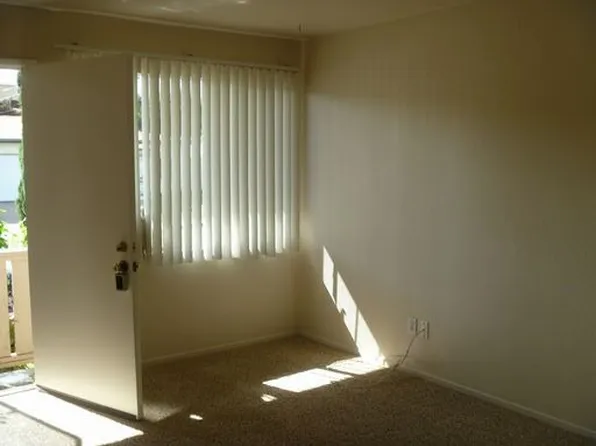 6130-32 Horton Dr, La Mesa, CA 91942