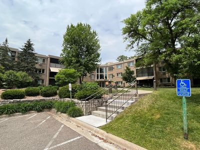 4360 Brookside Ct APT 304, Edina, MN, 55436
