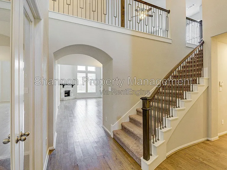 6102 Grace Falls Dr — Photo 4