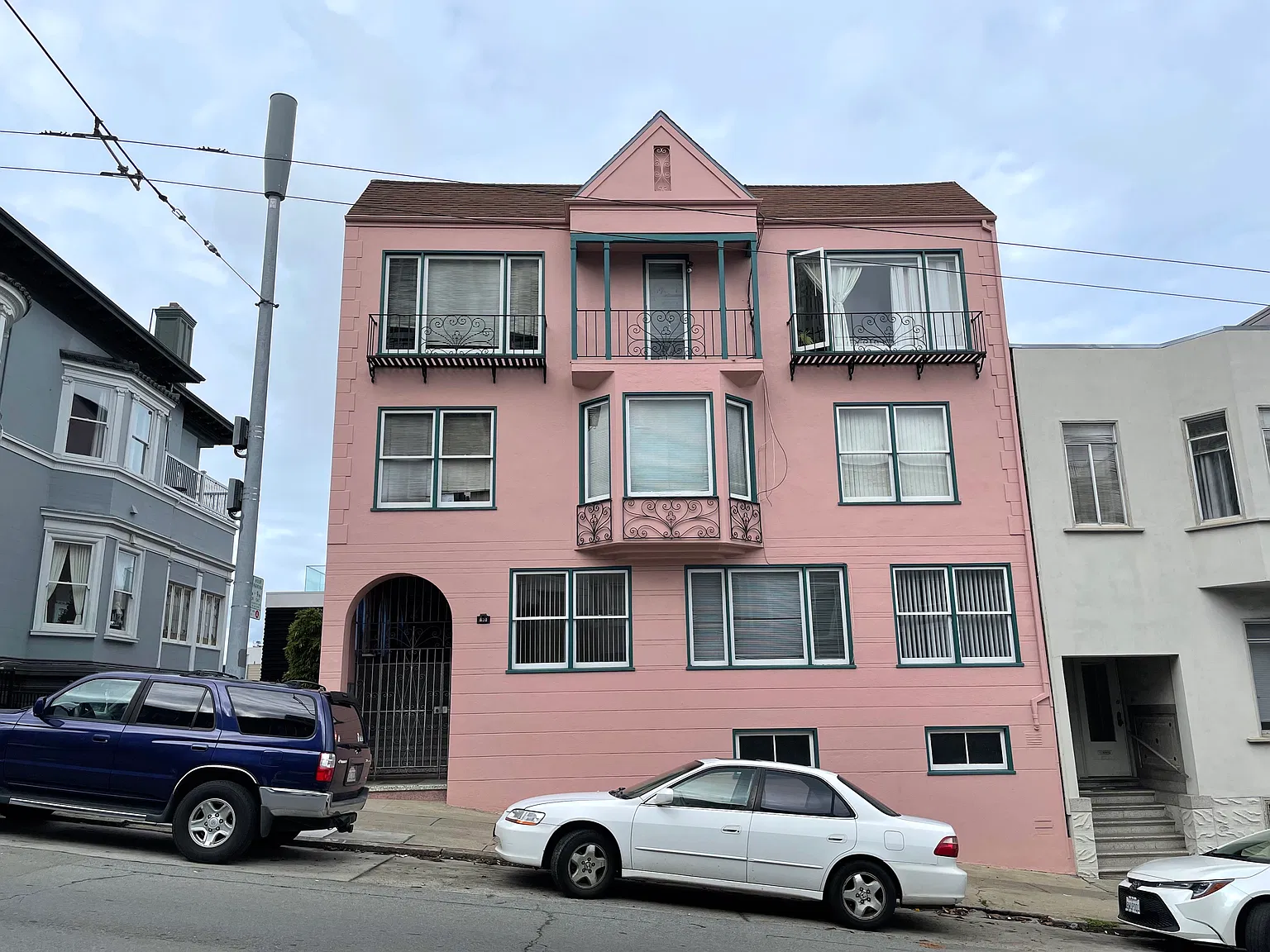 1 bed, 622 sqft, $2,700 — Photo 1