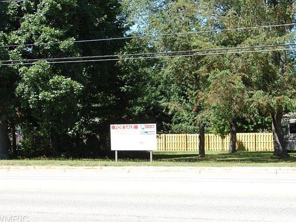5th image of 775 E Centre Ave