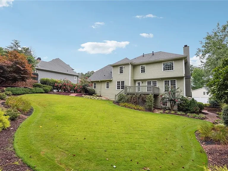2565 Chestea Dr NE — Photo 27