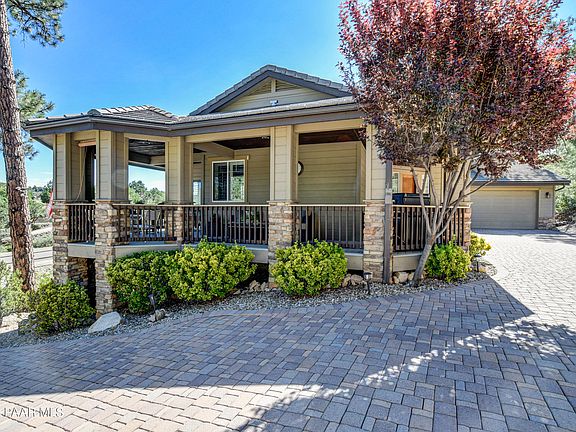 3rd image of 1826 Windy Walk Ln