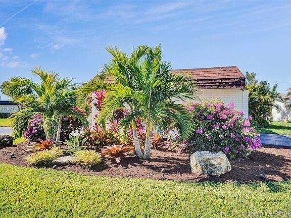 5th image of 4503 Queen Palm Ln