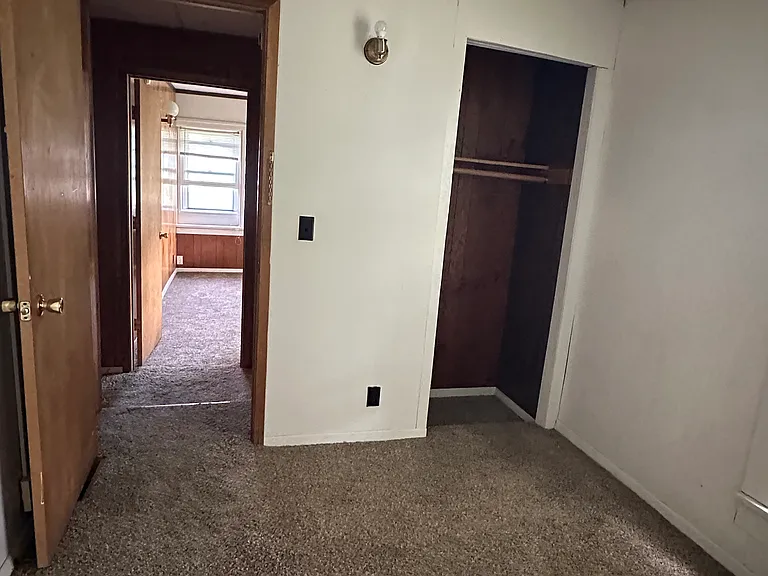 528 Niagara St — Photo 14