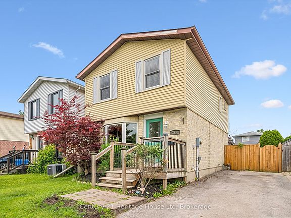 3rd image of 279 Strathallan St