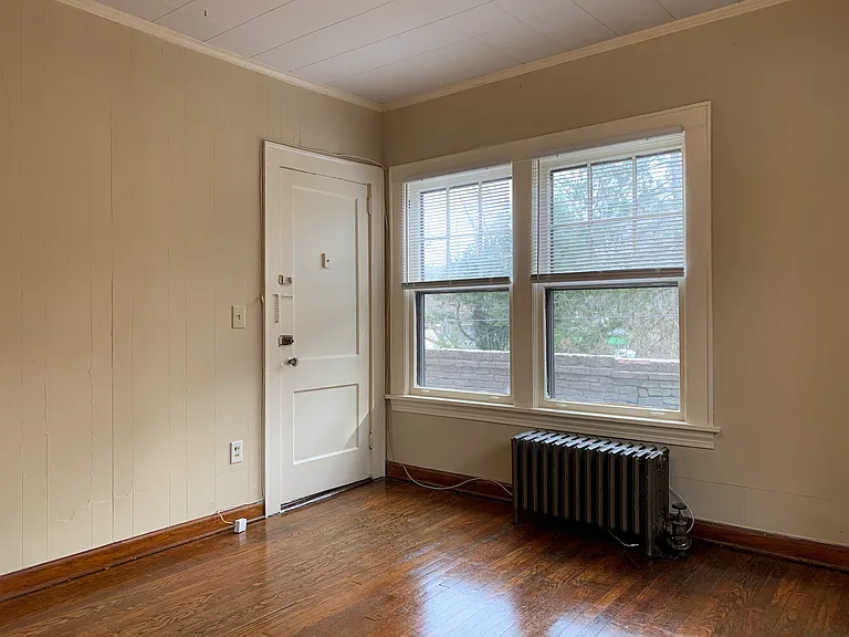 10 Lennox Ct #6 — Photo 4