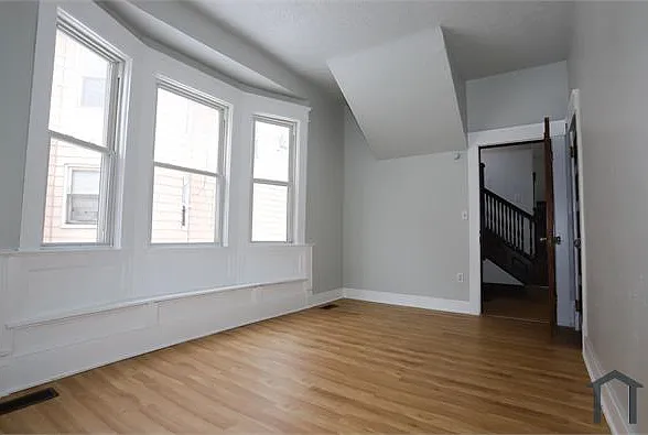 5611 Fleet Ave — Photo 11