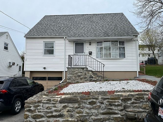 1st image of 275 Cypress Ave
