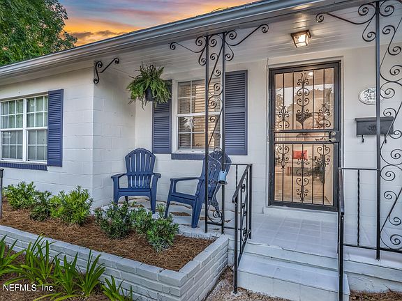 2nd image of 2443 Cedar Shores Cir