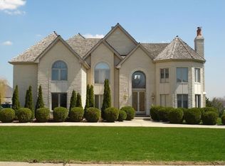 5 Willowmere Dr, South Barrington, IL 60010