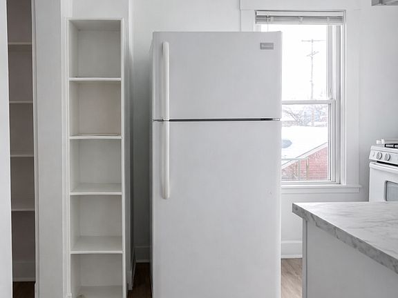 5th image of 3914 W 21st St