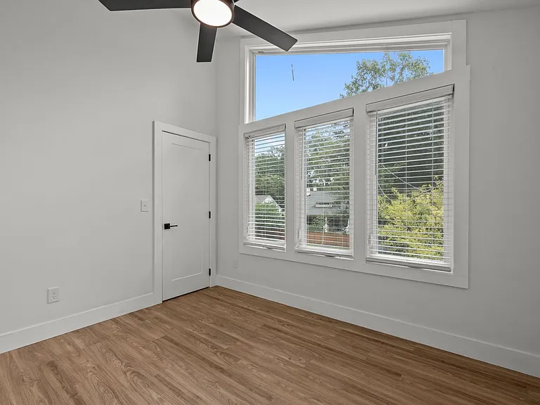 1001B N Gregson St — Photo 17