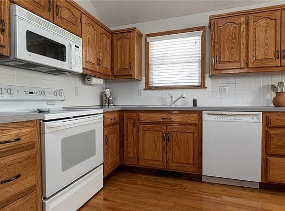 5th image of 8633 N Christian Ave