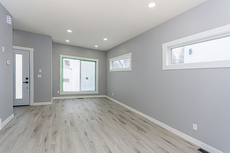 Edmonton Apartment for rent - 3 Bedrooms — photo 22