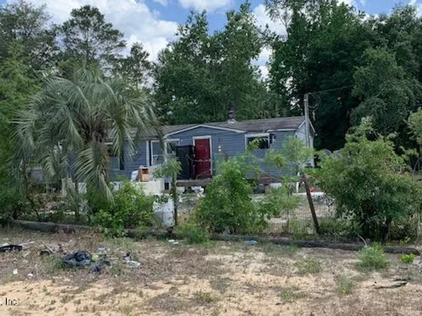 121 LYNNWOOD Avenue, Interlachen, FL 32148