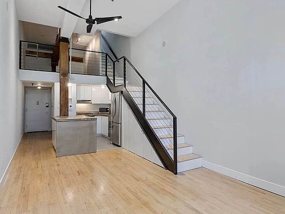 3rd image of 324 Pearl St APT 5E