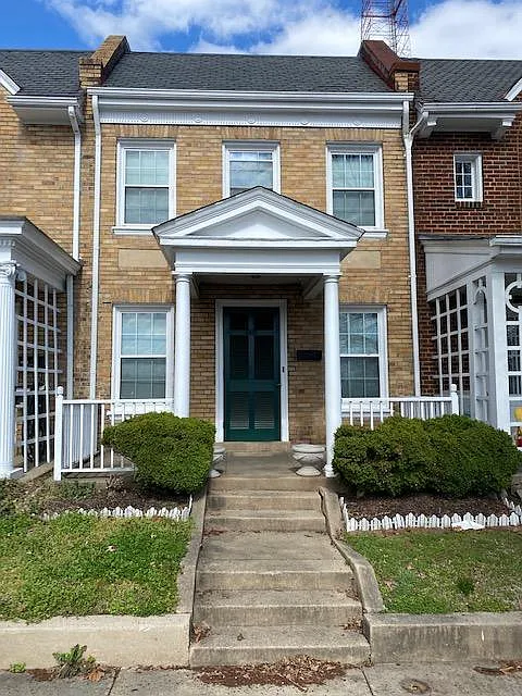 1018 N Cleveland St
