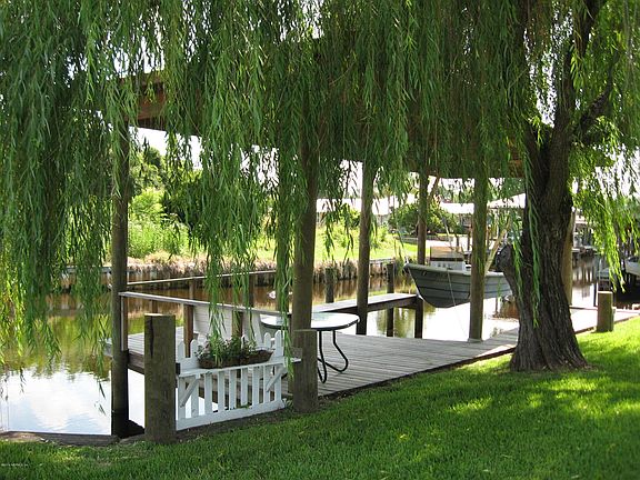 2nd image of 128 PALM Trail