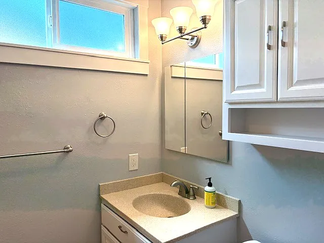 13502 Los Olivos Ave — Photo 19