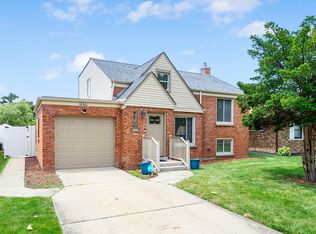 2256 S 18th Ave, North Riverside, IL 60546