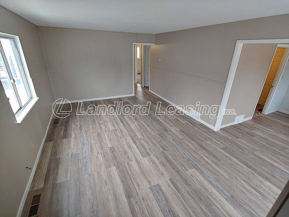3rd image of 612 E 33rd St