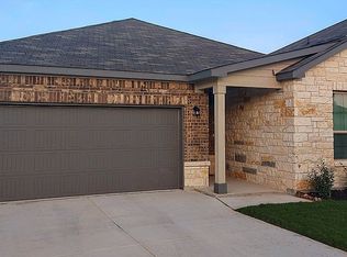 2421 Hiddenbrooke Trce, Seguin, TX 78155