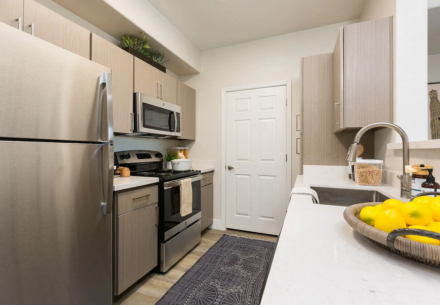 ORA Apartments — Photo 1
