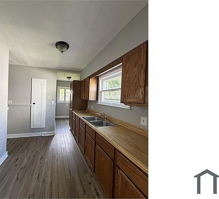 5th image of 15904 Pythias Ave
