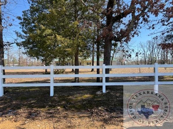 2587 County Road 4309, De Kalb, TX 75559