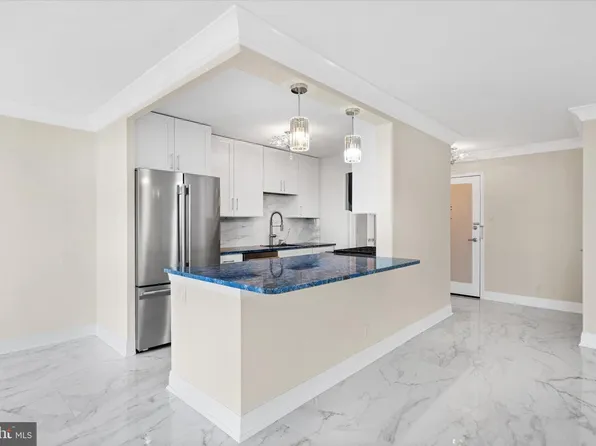 2401 Pennsylvania Ave APT 1406, Wilmington, DE 19806