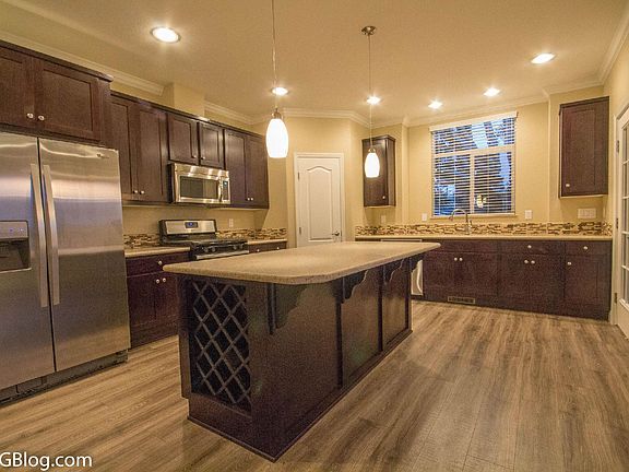 Kitchen - 7227 Santa Barbara