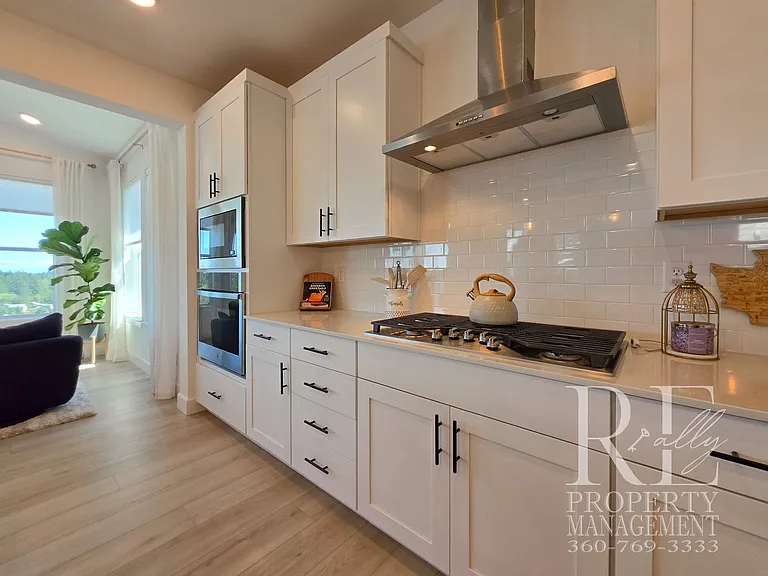 10607 Treasure Dr NW — Photo 5